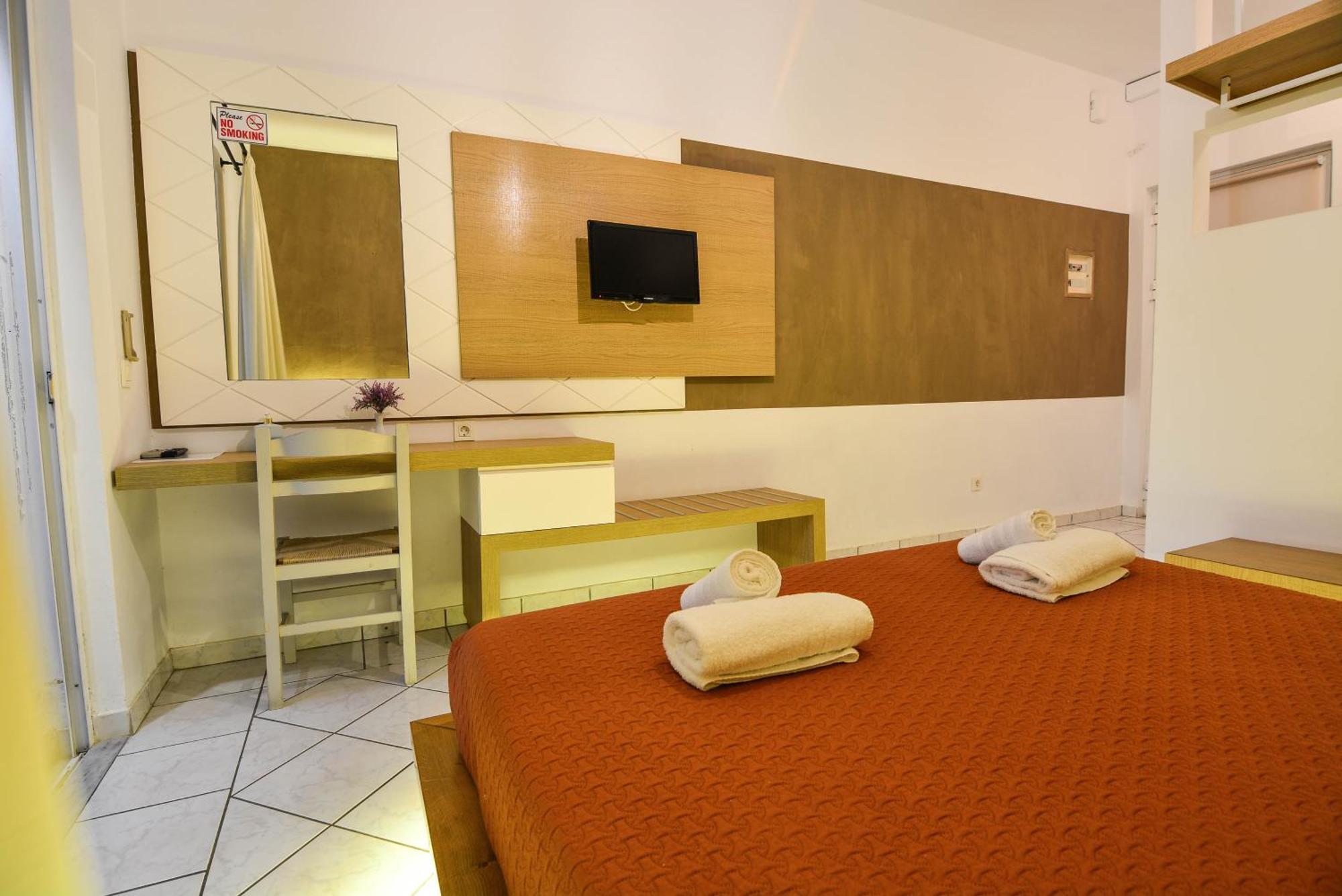 Epavlis Beach Resort Porto Heli Ngoại thất bức ảnh